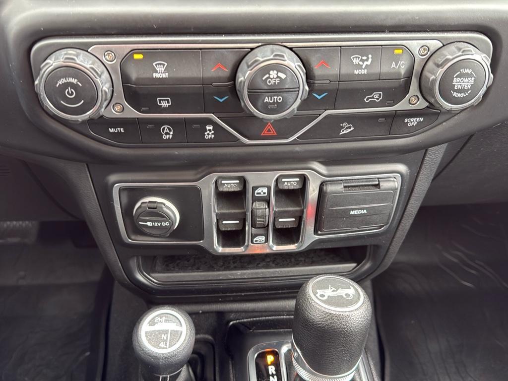 used 2019 Jeep Wrangler Unlimited car, priced at $27,195