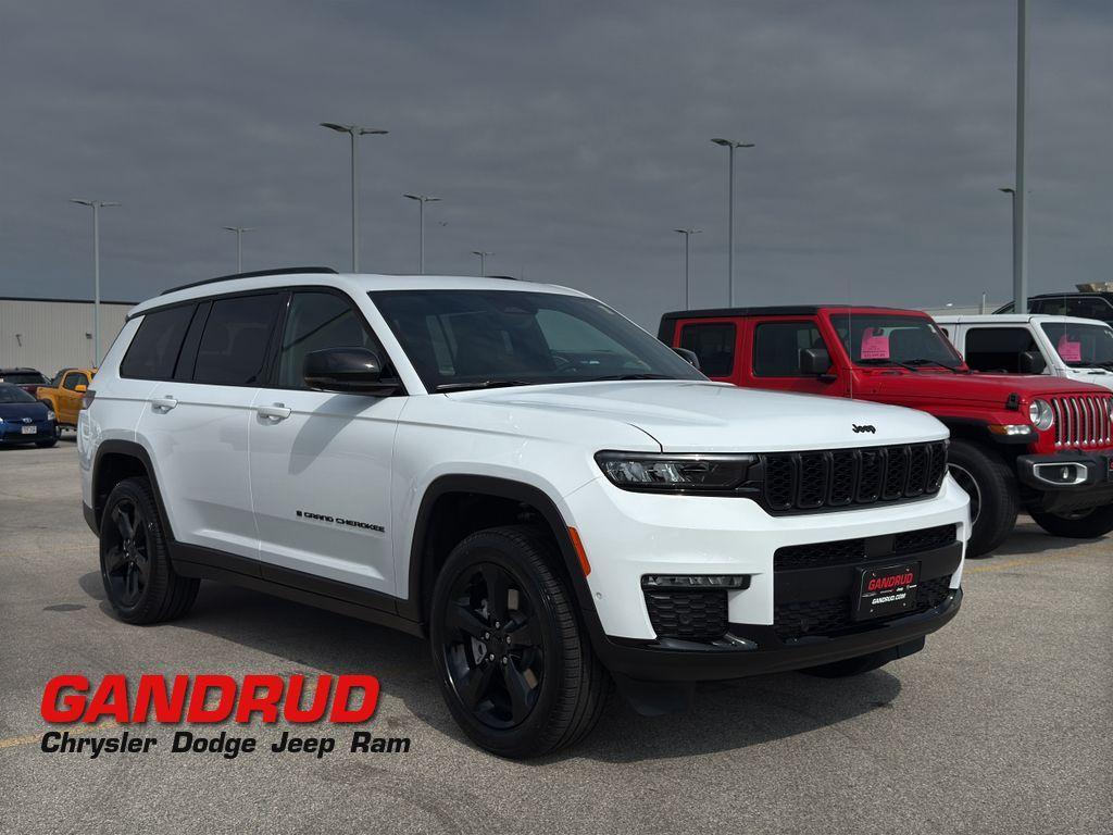 new 2025 Jeep Grand Cherokee L car, priced at $56,323
