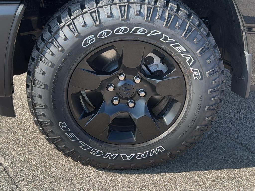 new 2025 Ram 1500 car, priced at $50,594