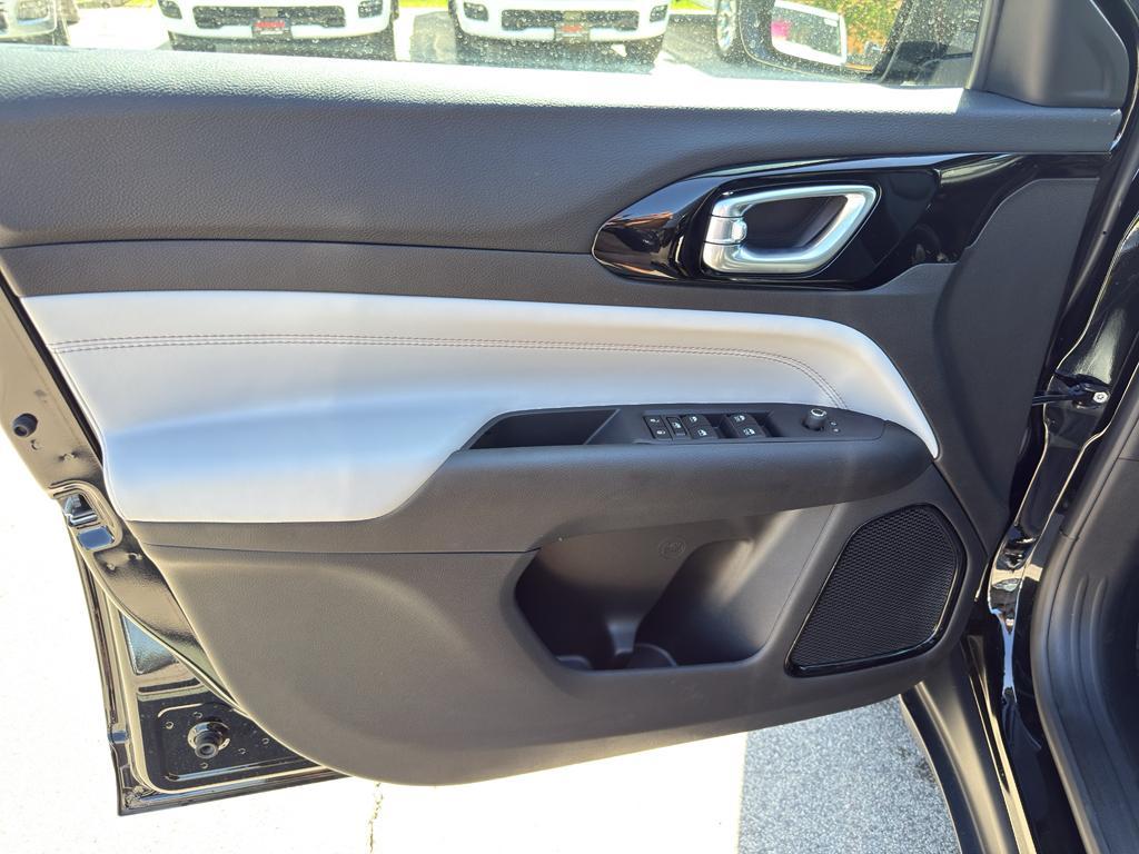 new 2025 Jeep Compass car, priced at $34,216