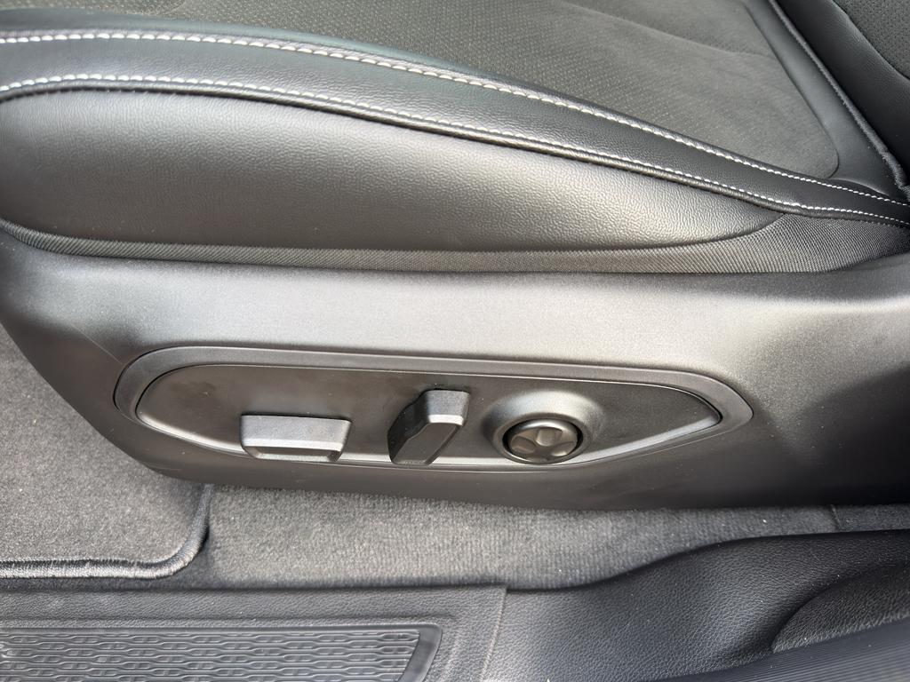 new 2025 Jeep Grand Cherokee L car, priced at $47,563