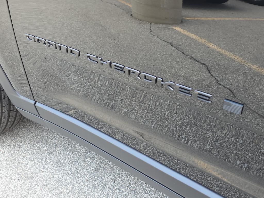 new 2025 Jeep Grand Cherokee L car, priced at $48,063