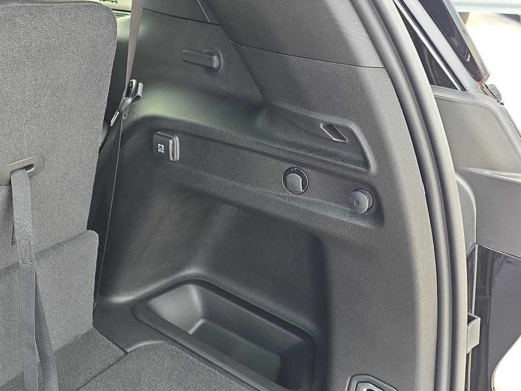 new 2025 Jeep Grand Cherokee L car, priced at $48,063