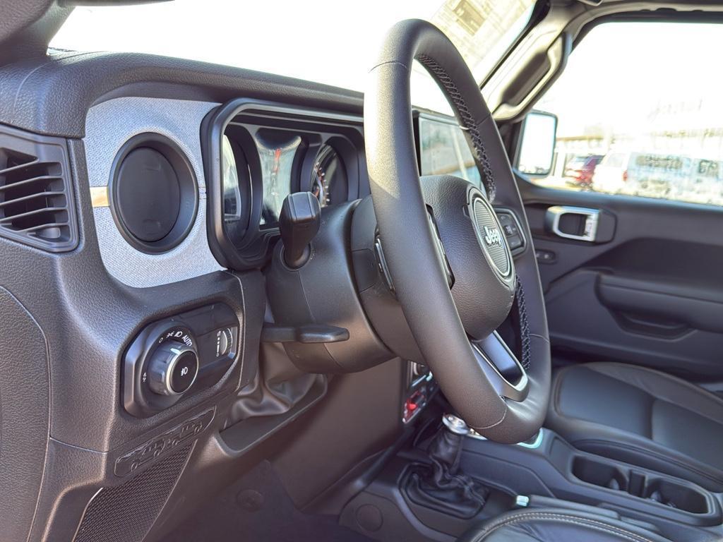 new 2025 Jeep Wrangler car, priced at $60,490