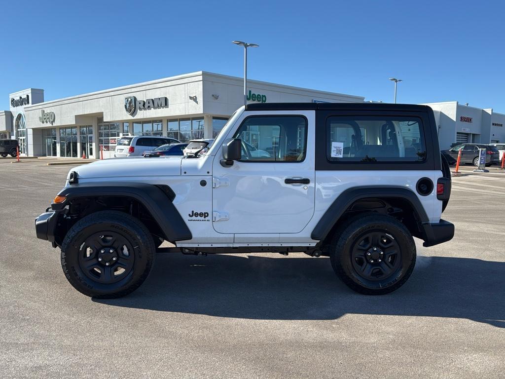 new 2025 Jeep Wrangler car, priced at $38,107