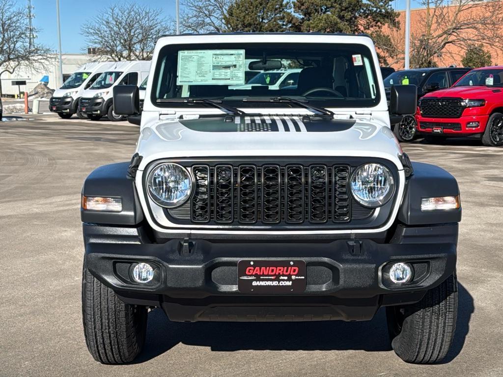 new 2025 Jeep Wrangler car, priced at $38,107