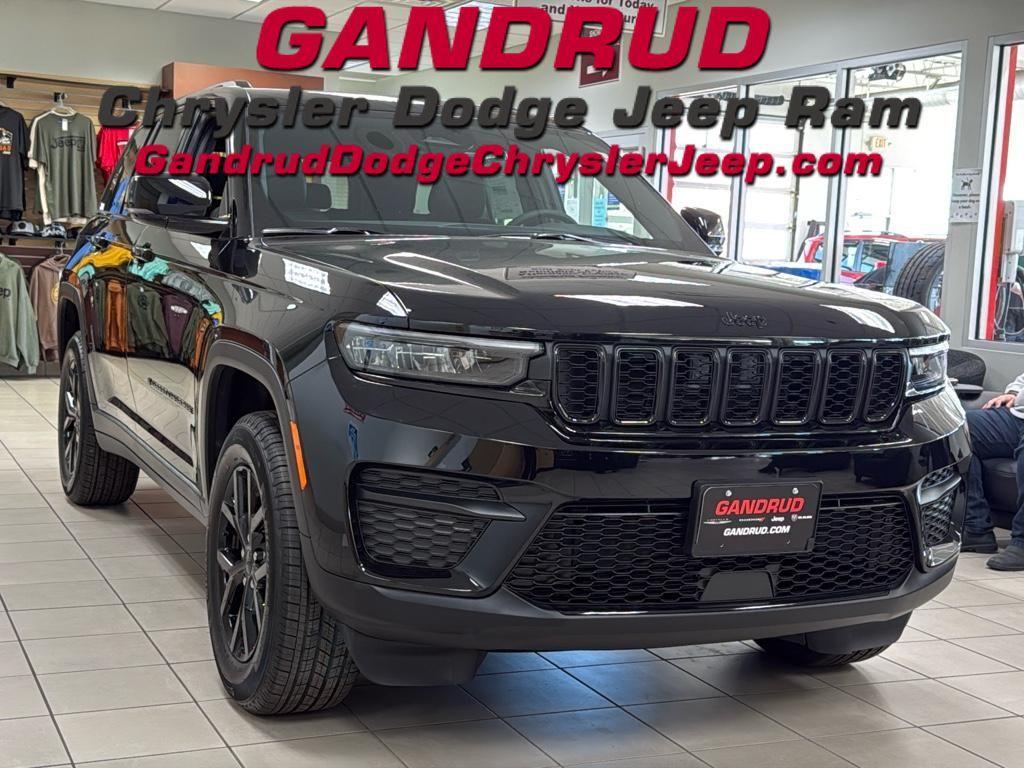 new 2025 Jeep Grand Cherokee car, priced at $47,178
