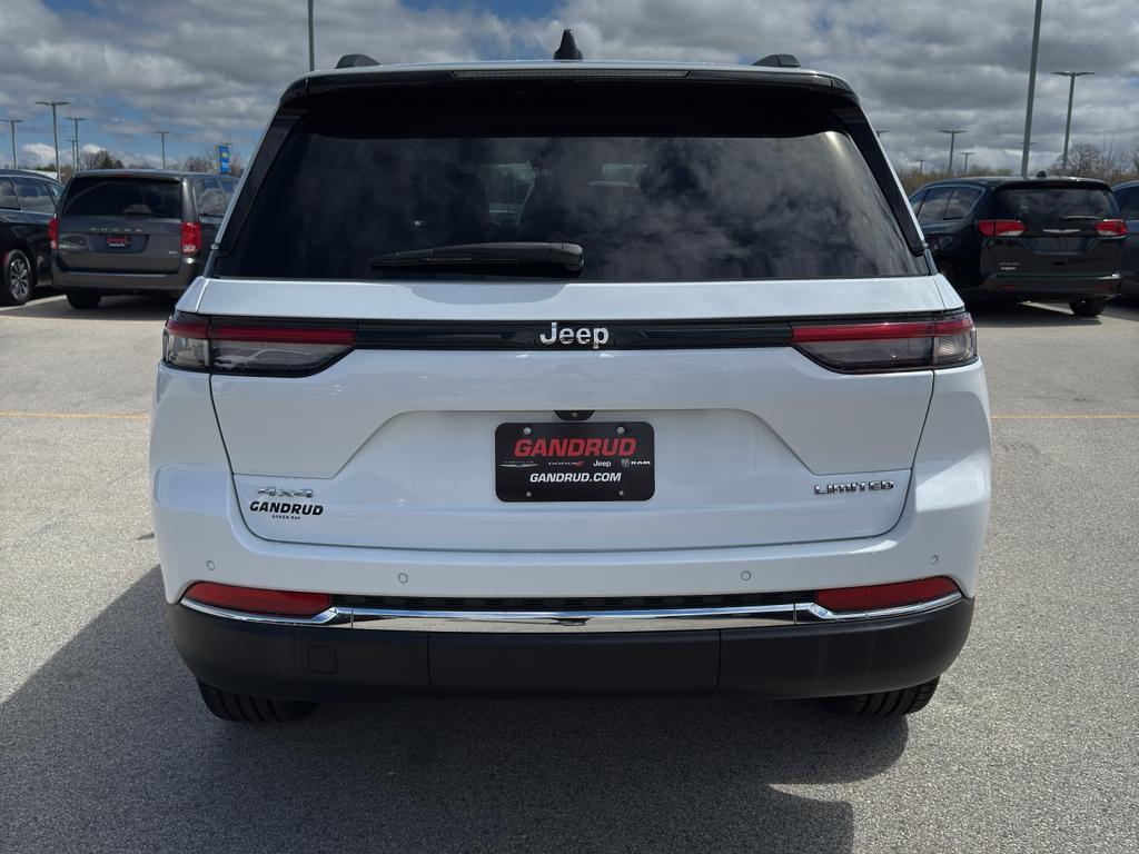 used 2022 Jeep Grand Cherokee car, priced at $31,495