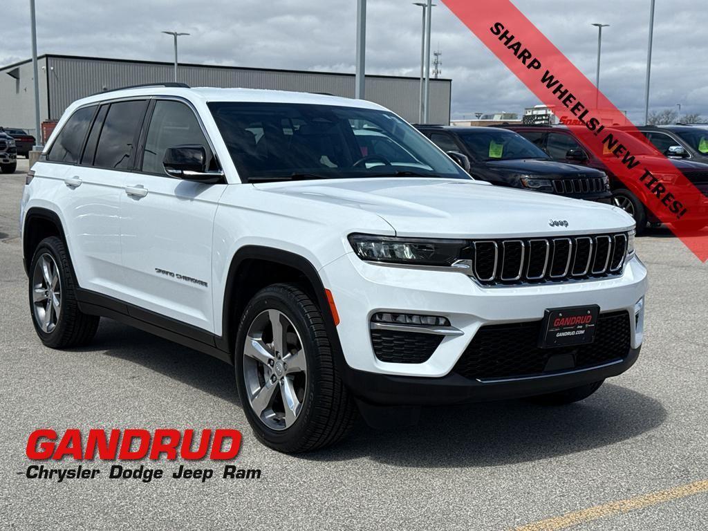 used 2022 Jeep Grand Cherokee car, priced at $31,495