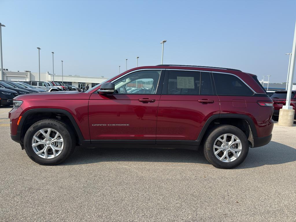 used 2023 Jeep Grand Cherokee car, priced at $31,495