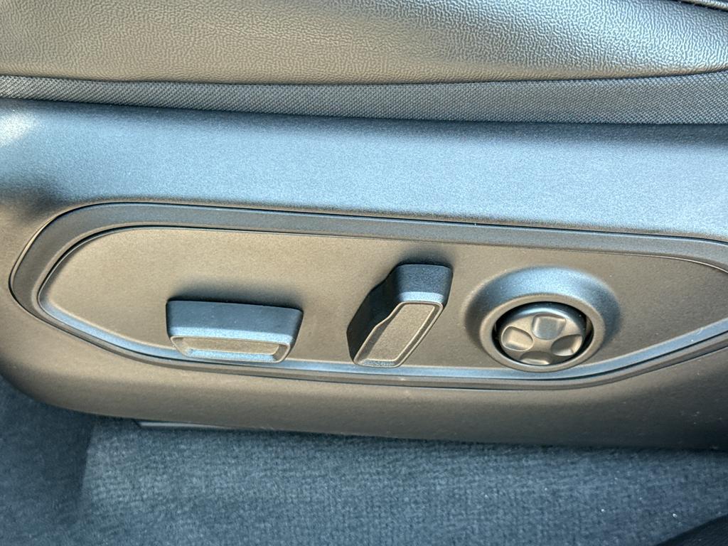 new 2025 Jeep Grand Cherokee L car, priced at $46,217