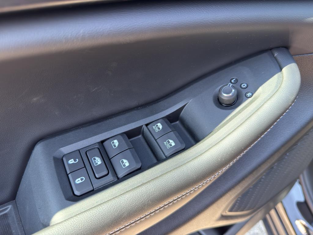 new 2025 Jeep Grand Cherokee L car, priced at $46,217