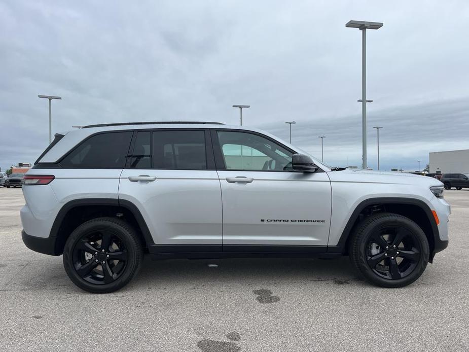 new 2024 Jeep Grand Cherokee car, priced at $55,499