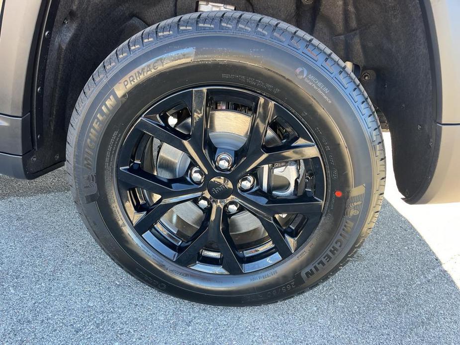 new 2025 Jeep Grand Cherokee L car, priced at $46,999