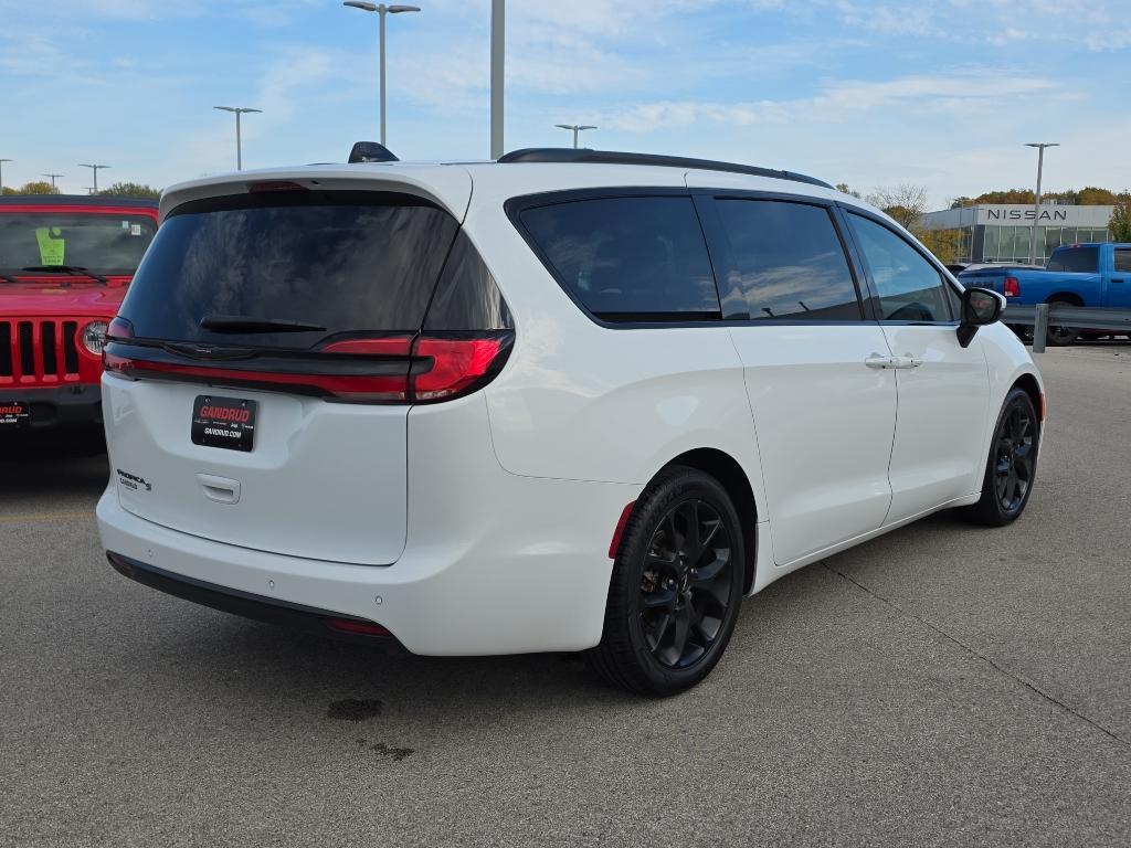 used 2023 Chrysler Pacifica car, priced at $33,695
