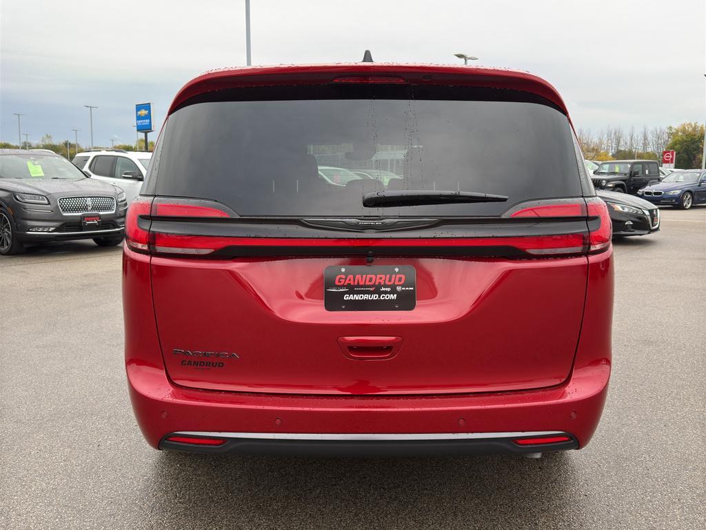 new 2026 Chrysler Pacifica car, priced at $46,757