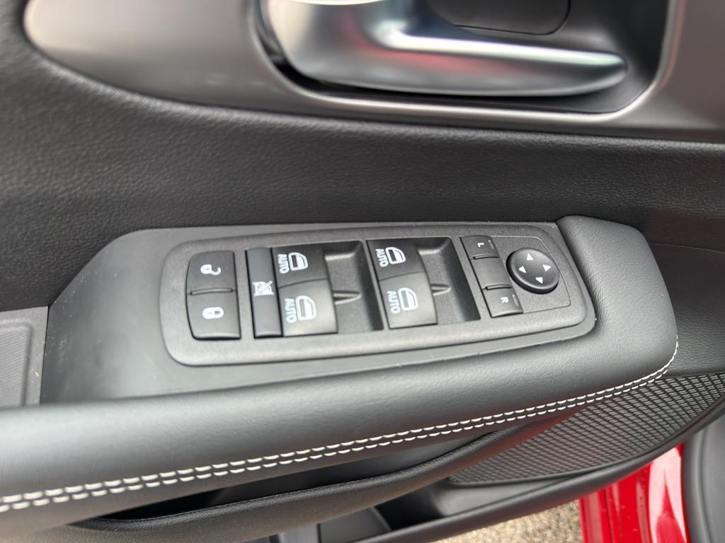 new 2026 Chrysler Pacifica car, priced at $46,757