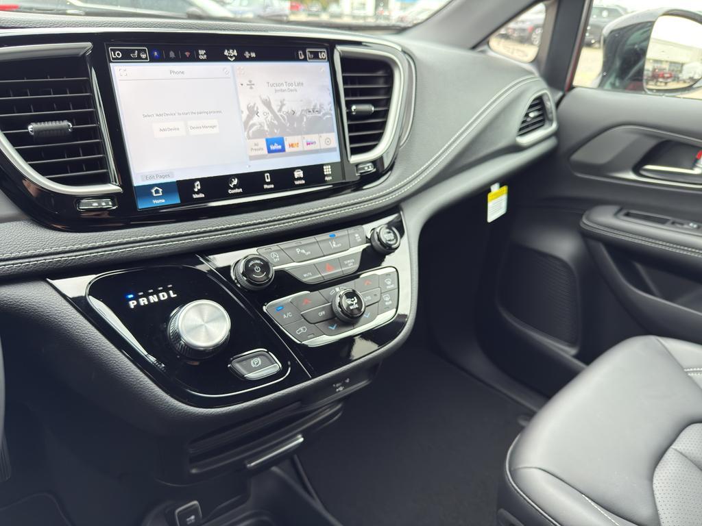 new 2026 Chrysler Pacifica car, priced at $46,757