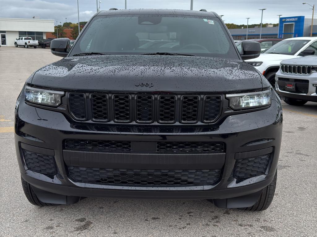 used 2024 Jeep Grand Cherokee L car, priced at $34,495