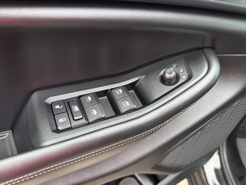 used 2024 Jeep Grand Cherokee L car, priced at $34,495
