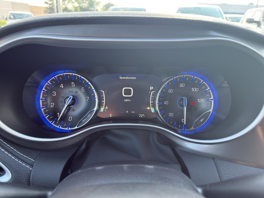 new 2025 Chrysler Pacifica car, priced at $43,574
