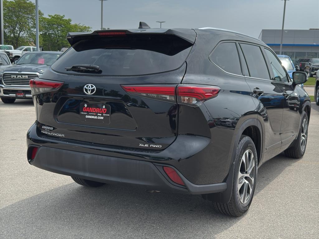 used 2021 Toyota Highlander car, priced at $35,295