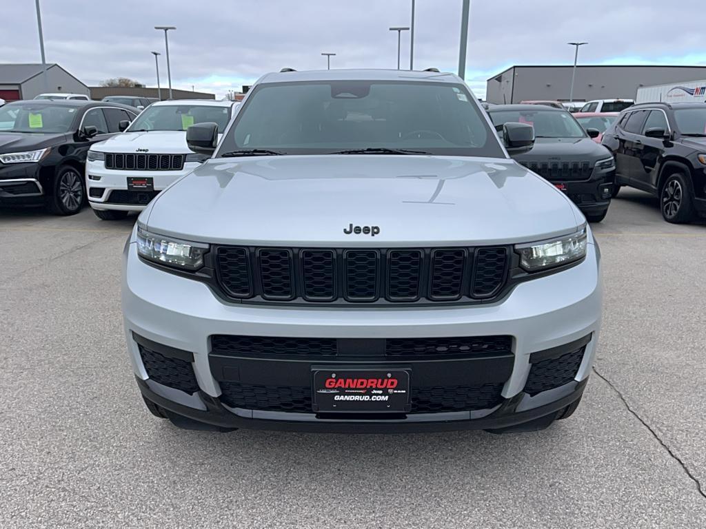 used 2021 Jeep Grand Cherokee L car, priced at $32,395