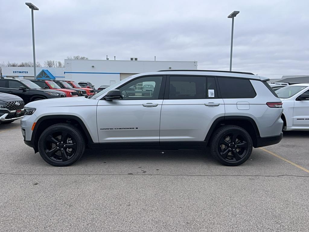 used 2021 Jeep Grand Cherokee L car, priced at $32,395