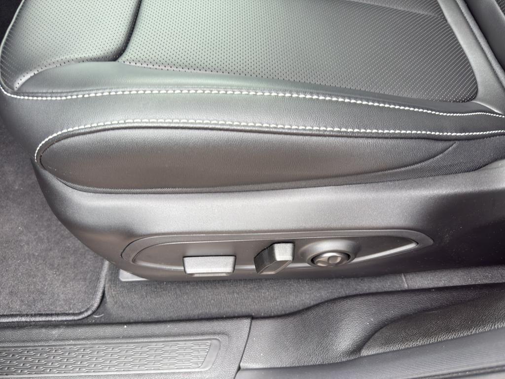 new 2025 Jeep Grand Cherokee L car, priced at $58,757