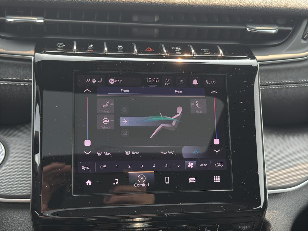 new 2025 Jeep Grand Cherokee L car, priced at $46,938