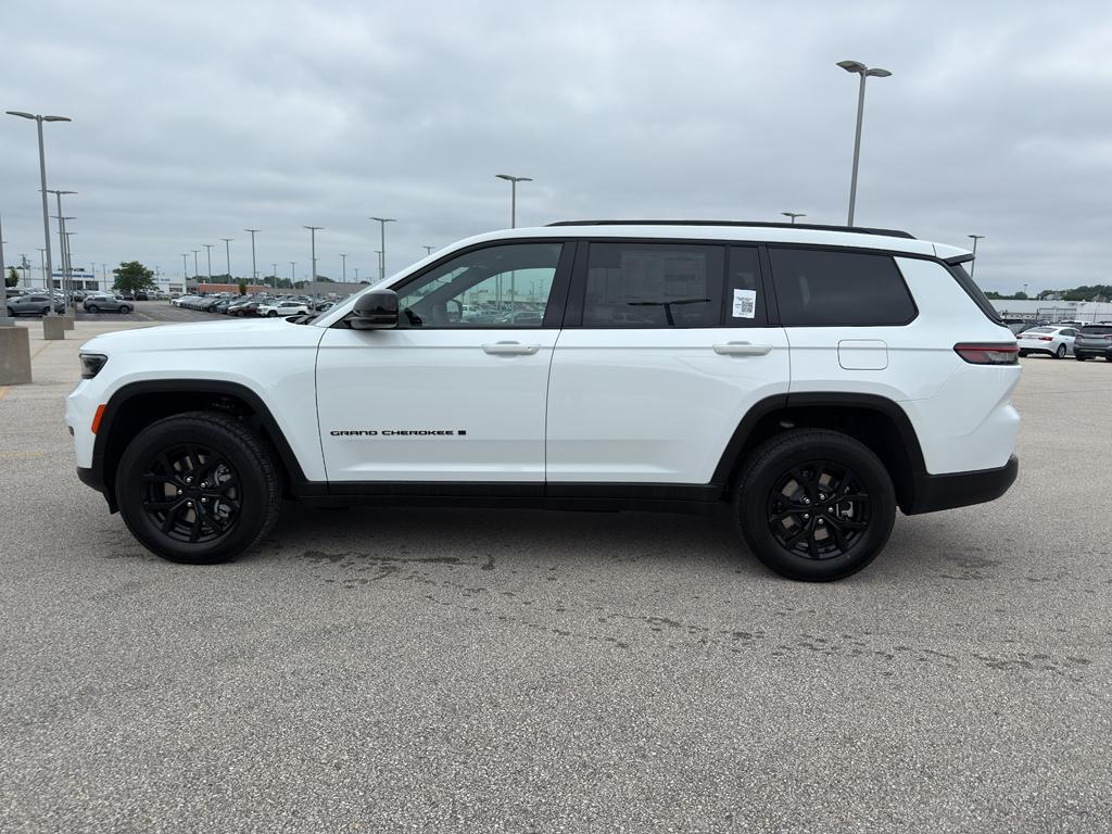 new 2025 Jeep Grand Cherokee L car, priced at $49,130