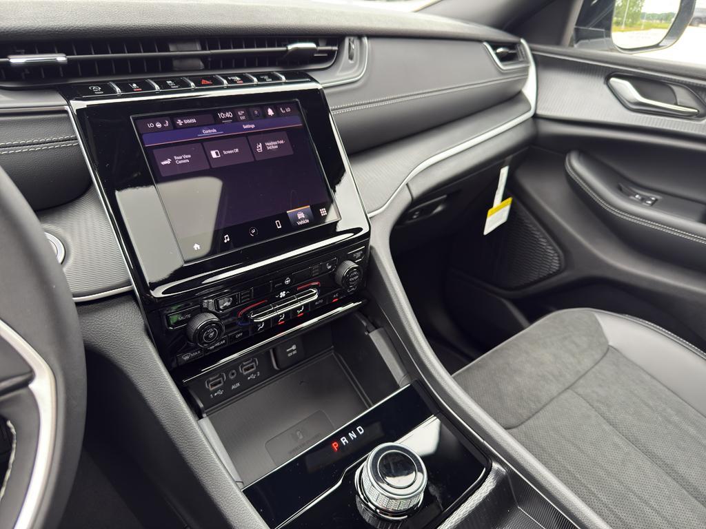 new 2025 Jeep Grand Cherokee L car, priced at $49,130