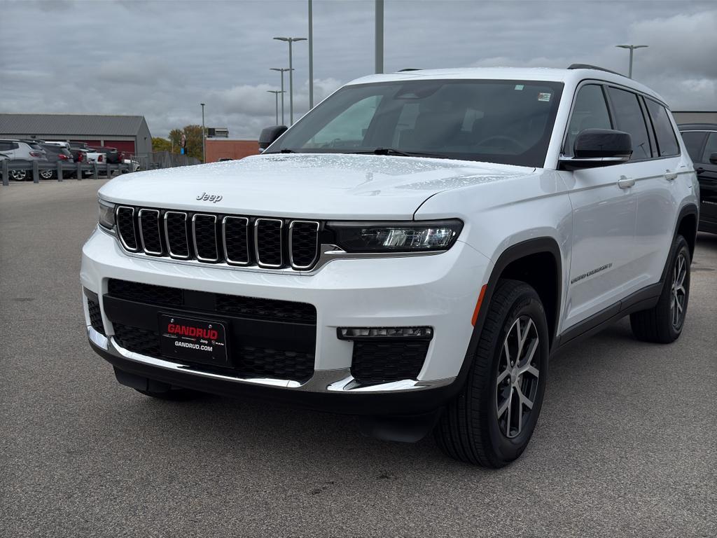 used 2024 Jeep Grand Cherokee L car, priced at $38,795