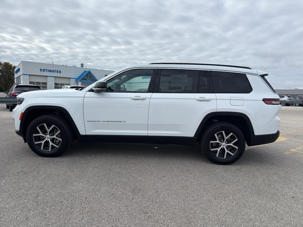 used 2024 Jeep Grand Cherokee L car, priced at $38,795