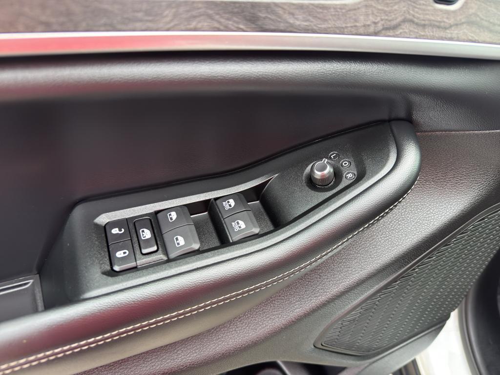 used 2024 Jeep Grand Cherokee L car, priced at $38,795