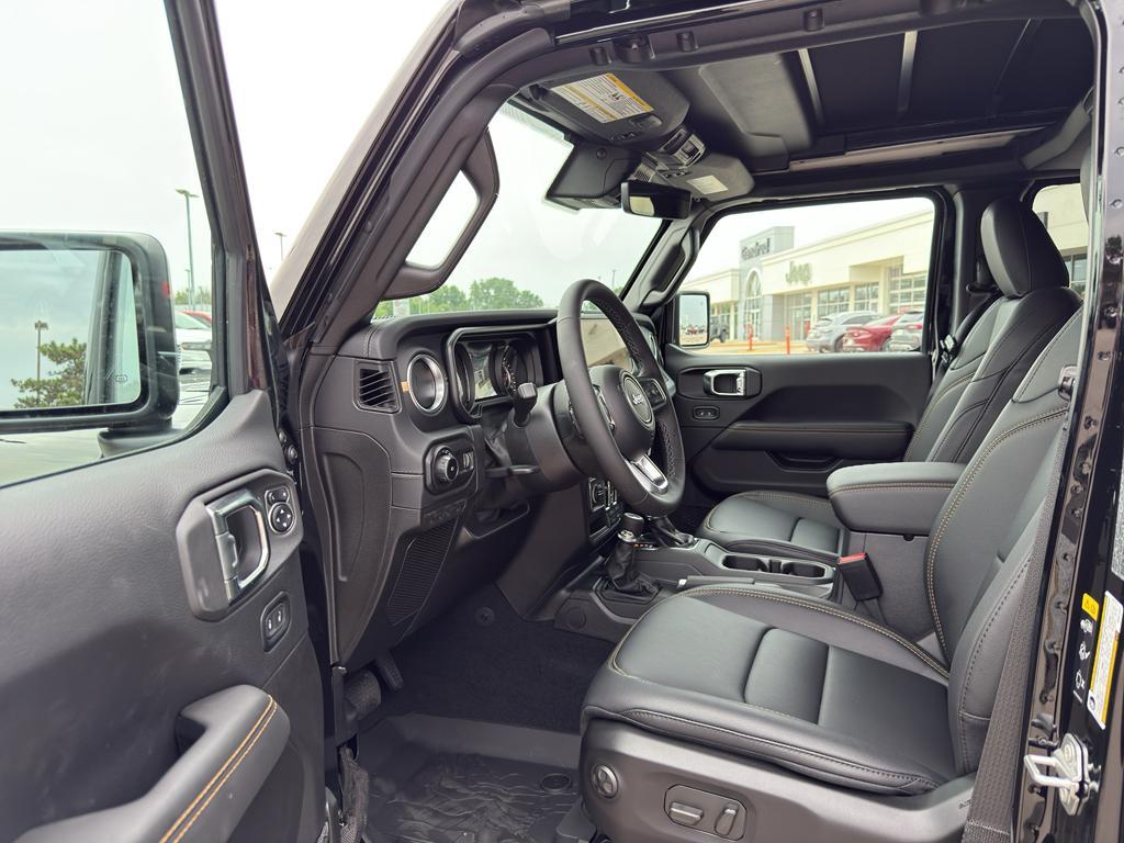 new 2025 Jeep Wrangler car, priced at $61,278