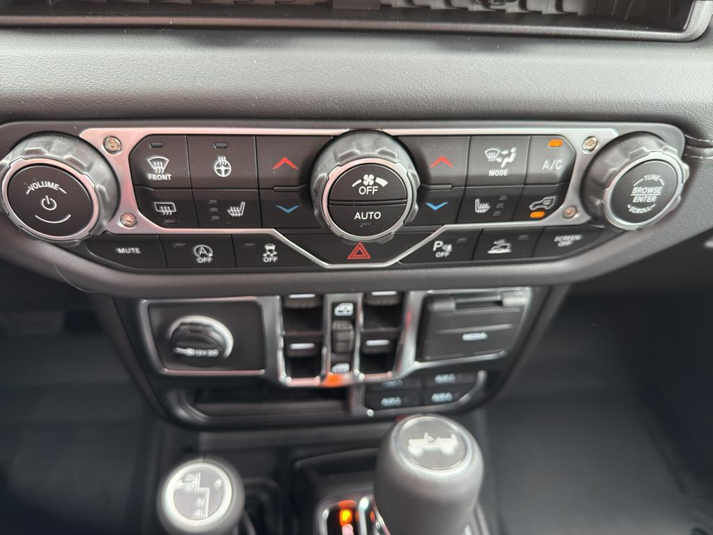 new 2025 Jeep Wrangler car, priced at $61,278