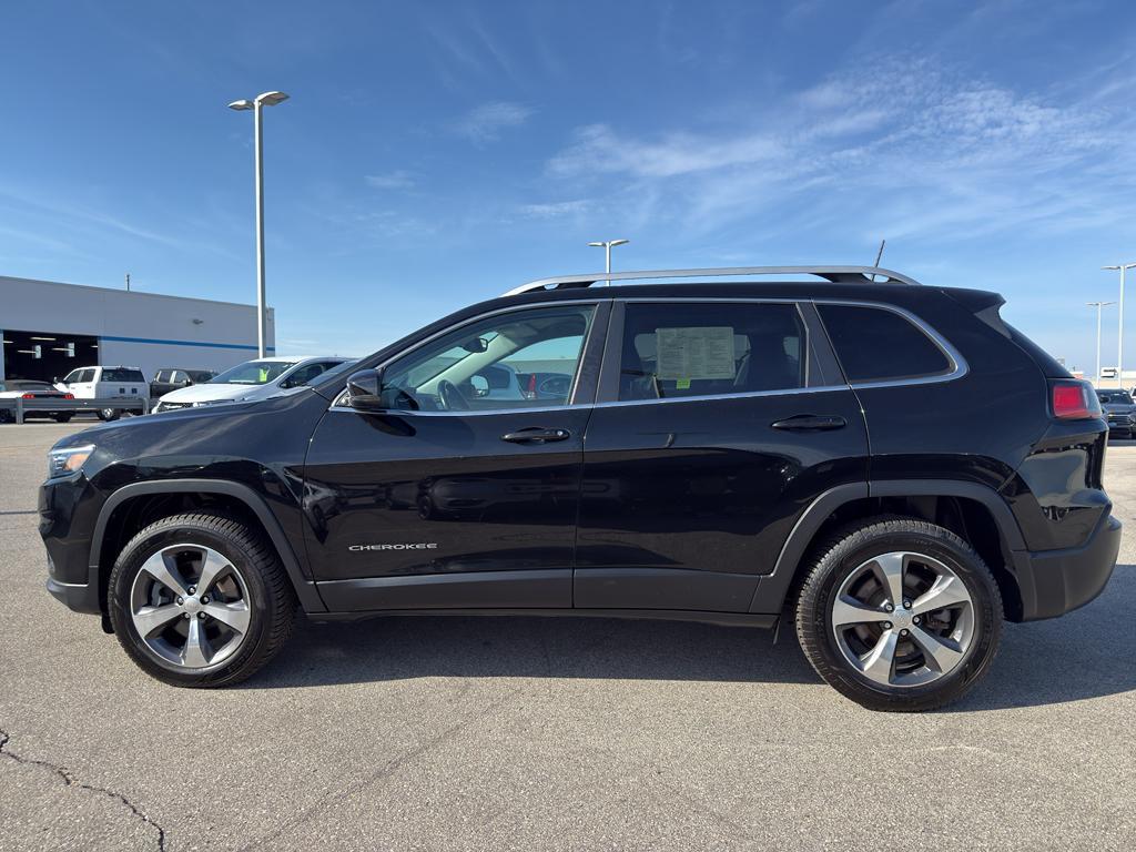used 2020 Jeep Cherokee car, priced at $15,995