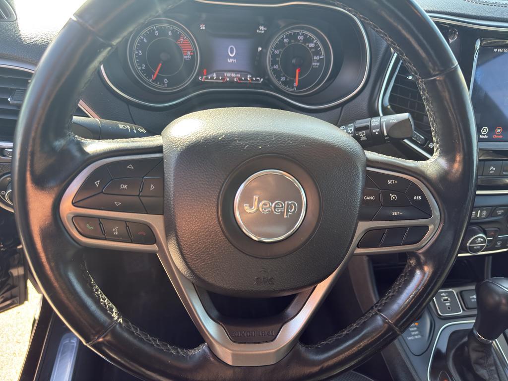 used 2020 Jeep Cherokee car, priced at $15,995