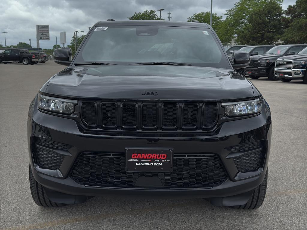 new 2025 Jeep Grand Cherokee car, priced at $48,478
