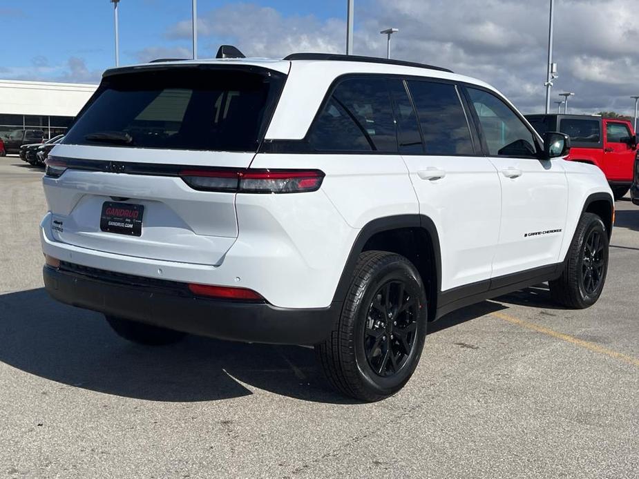 new 2025 Jeep Grand Cherokee car, priced at $43,999