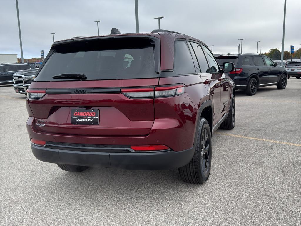 new 2025 Jeep Grand Cherokee car, priced at $46,103