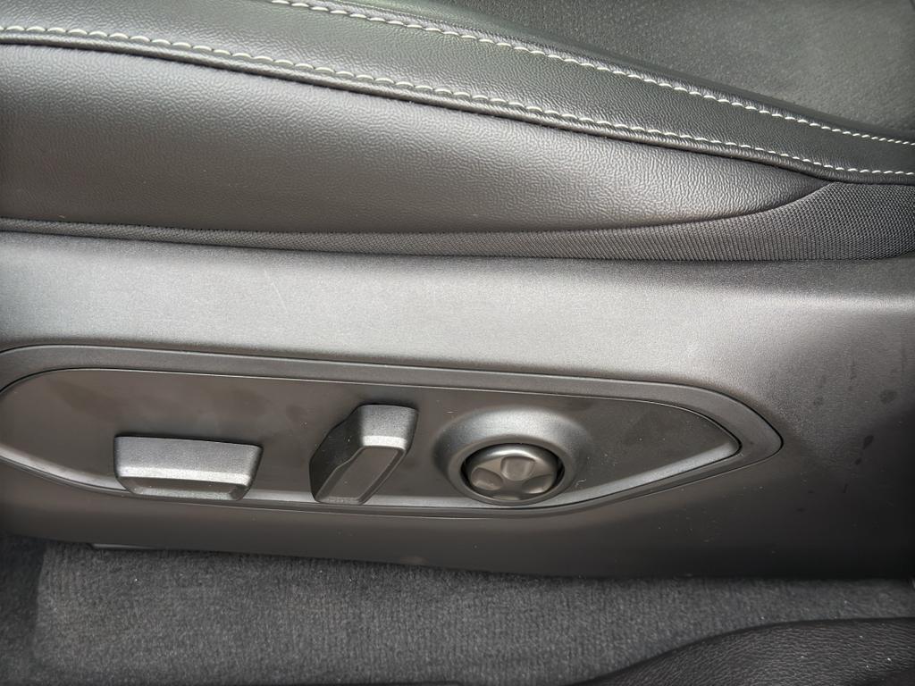 new 2025 Jeep Grand Cherokee car, priced at $46,103