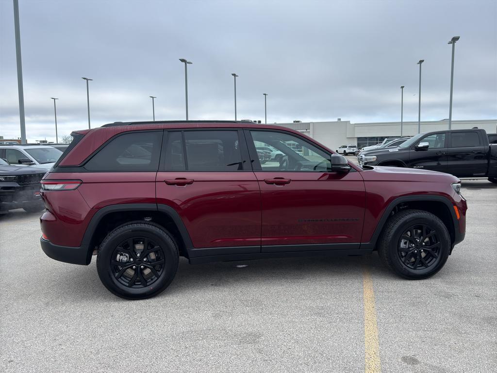 new 2025 Jeep Grand Cherokee car, priced at $46,103