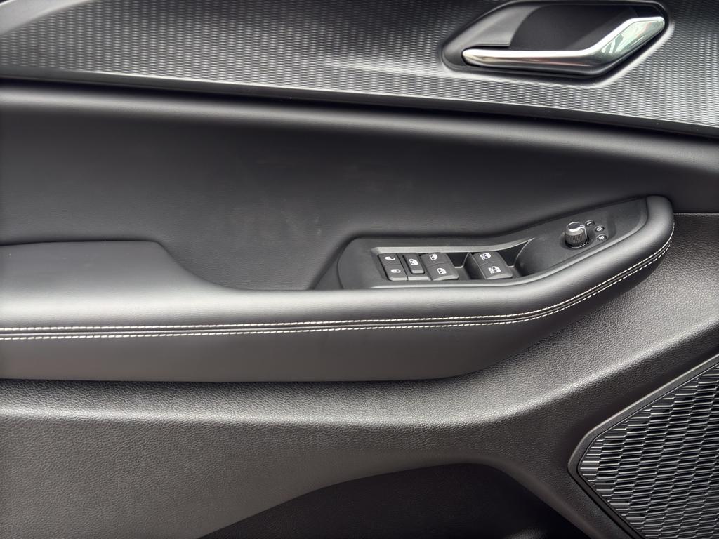 new 2025 Jeep Grand Cherokee car, priced at $46,103