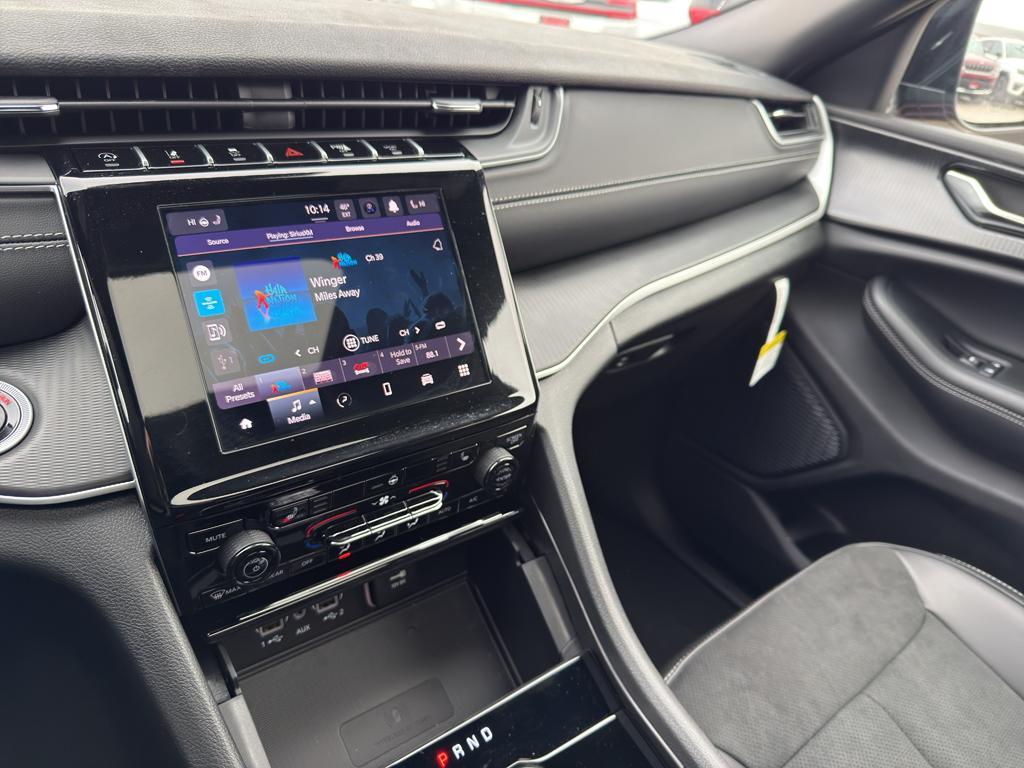 new 2025 Jeep Grand Cherokee car, priced at $46,103