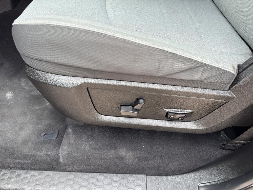 used 2023 Ram 1500 Classic car, priced at $32,995