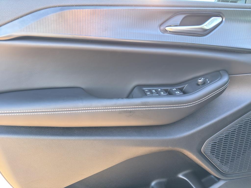 new 2025 Jeep Grand Cherokee L car