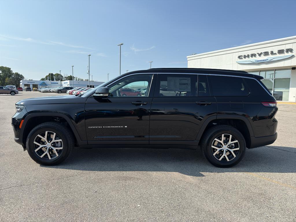 new 2025 Jeep Grand Cherokee L car, priced at $56,181