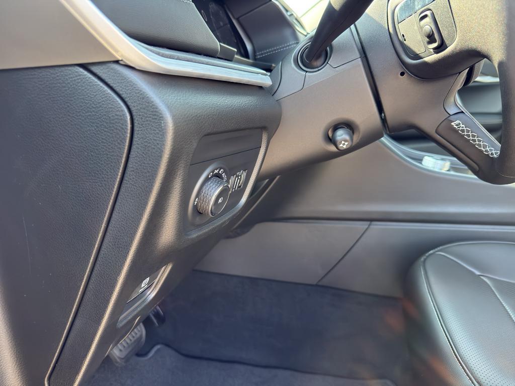 new 2025 Jeep Grand Cherokee L car, priced at $56,181